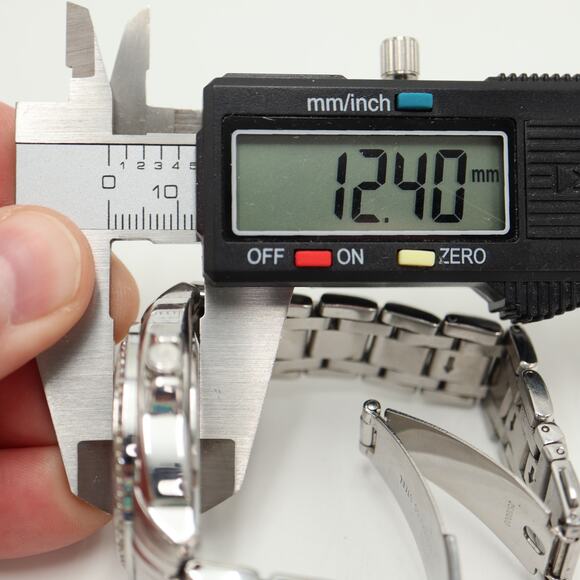 Michael Kors Cameron MOP Day Date 38mm Watch 6.25" Bracelet MK5690 w New Battery - Picture 3 of 13